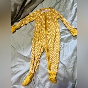 VGUC Yellow Chevron Zippy